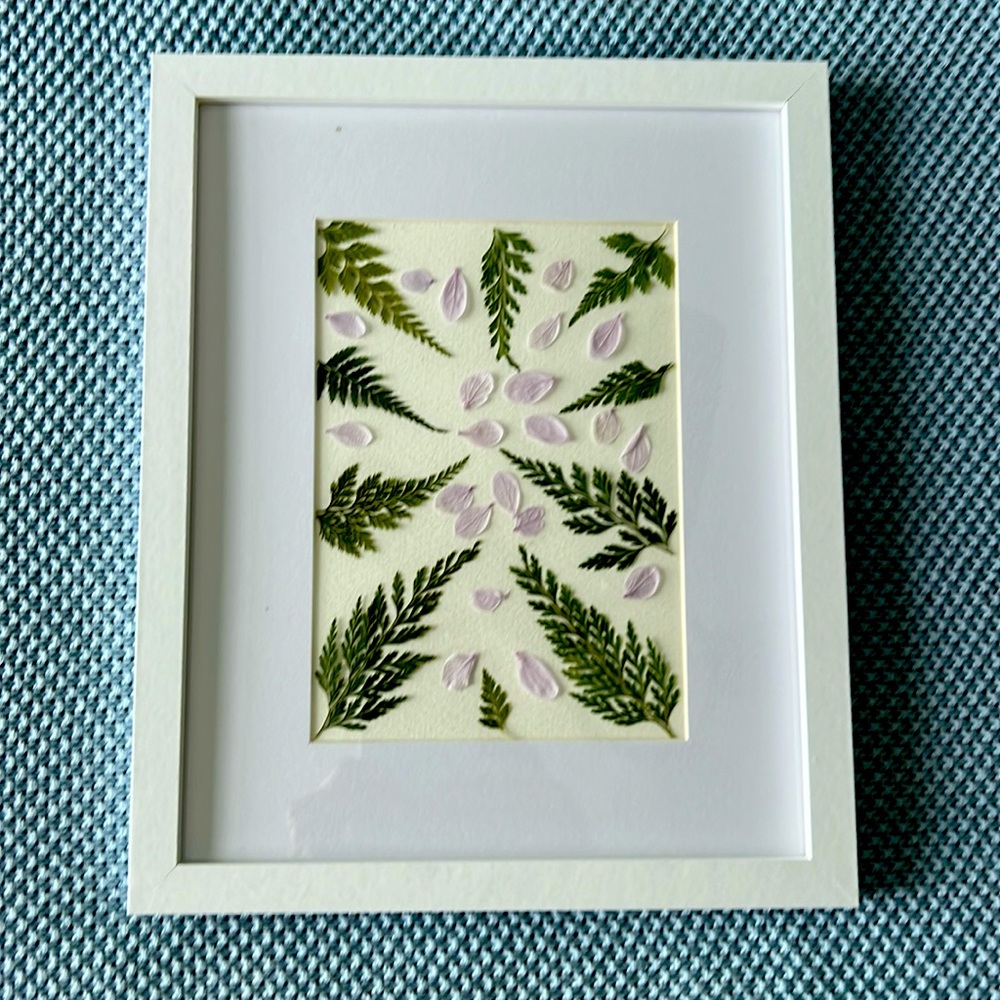 PRESSED LEAVES AND FLOWERS